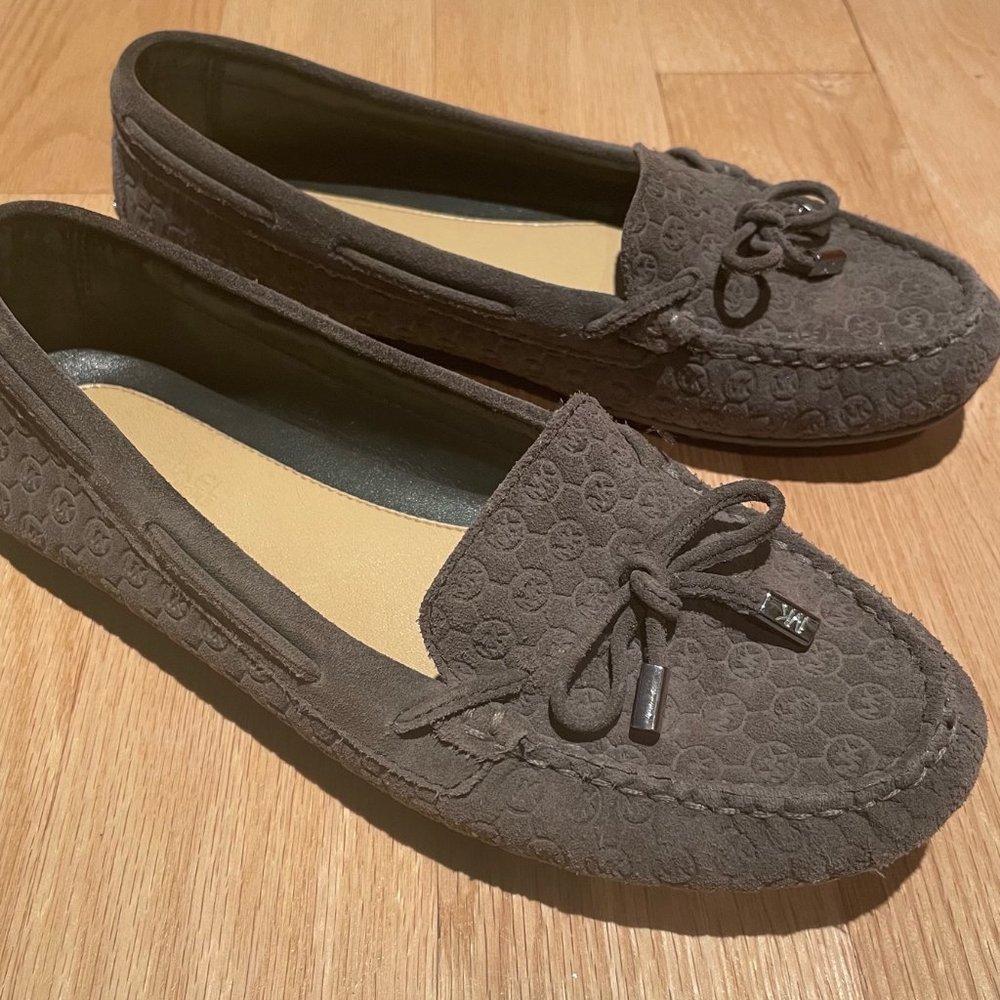 MICHAEL Michael Kors Women's Daisy Moc Grey Embossed Sport Suede Loafer